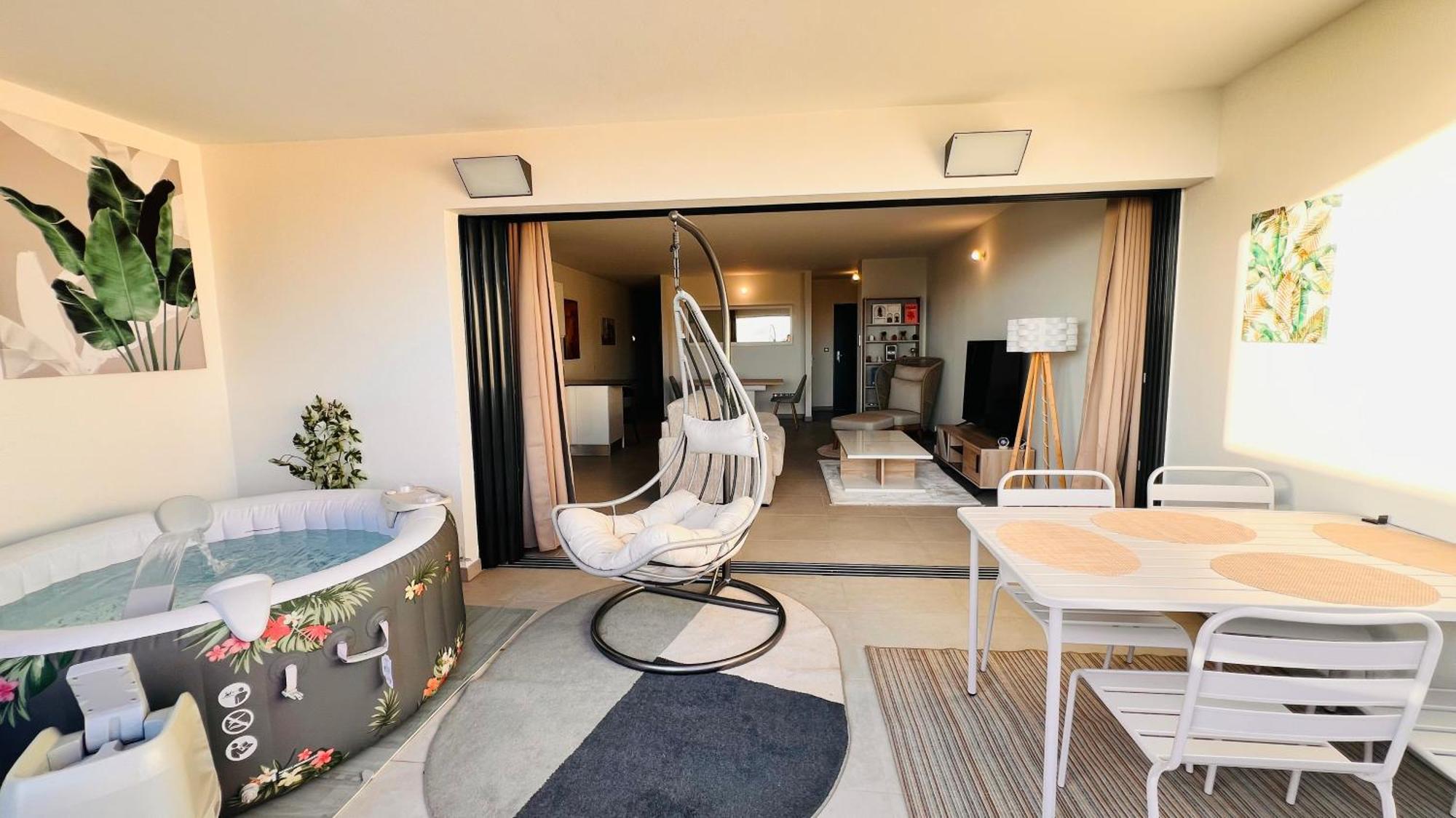 Le Reve Bleu Grand Anse Apartment เปอตี อีเลอ ภายนอก รูปภาพ