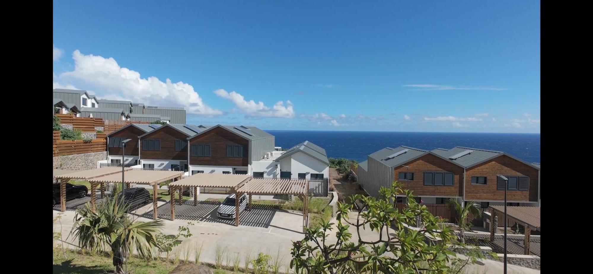 Le Reve Bleu Grand Anse Apartment เปอตี อีเลอ ภายนอก รูปภาพ